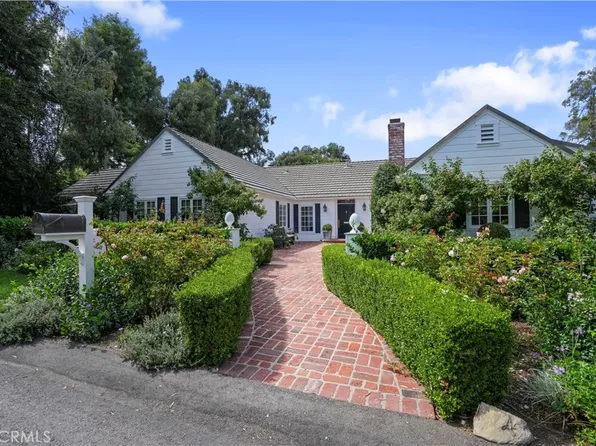 8 Williamsburg Ln, Rolling Hills, CA 90274