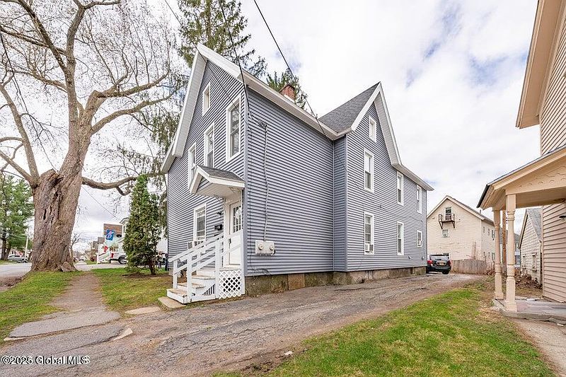 2nd image of 65 Temple Street