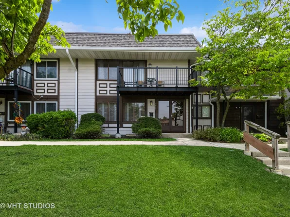 5608 Court Leona, Hanover Park, IL 60133