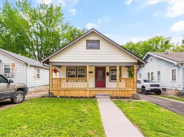3833 E 67th Ter, Kansas City, MO 64132