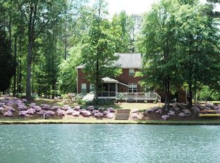 104 Blue Heron Ct, Greenwood, SC 29646