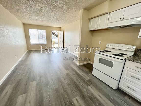 3rd image of 1173 Kelso St