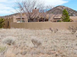 2 Caliente Pl, Santa Fe, NM 87508