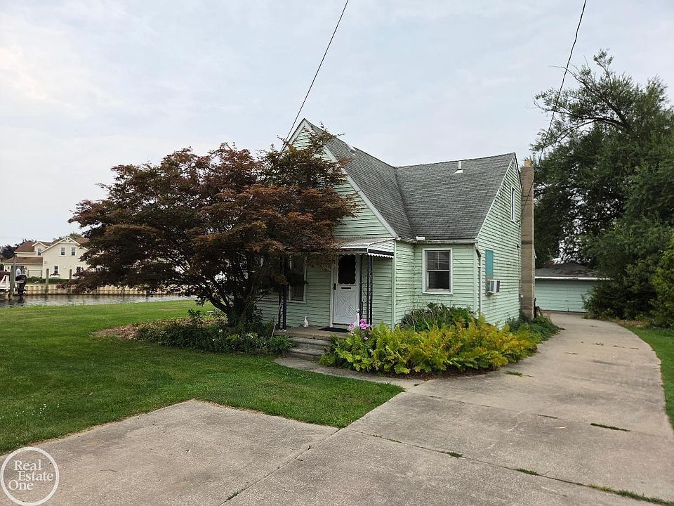 1st image of 38777 Lakeshore Dr