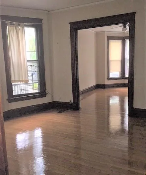 1116 W Wellington Ave #1 — Photo 3