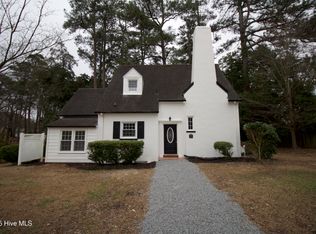 705 Bolling Rd, Roanoke Rapids, NC 27870