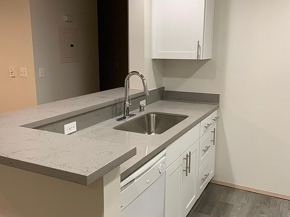 4th image of 5901 Roosevelt Way Ne # Fl 3rd