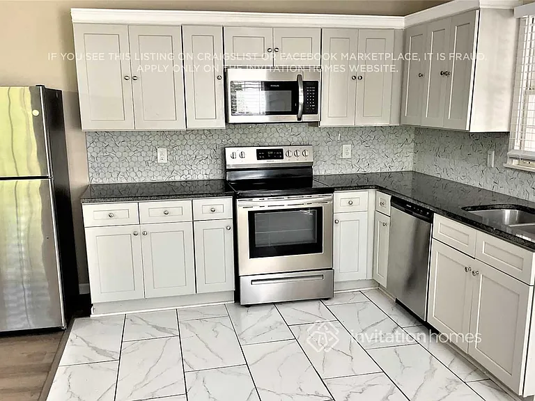 2372 Oakridge Ct — Photo 8