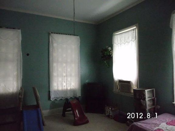 5th image of 1017 Amelia St