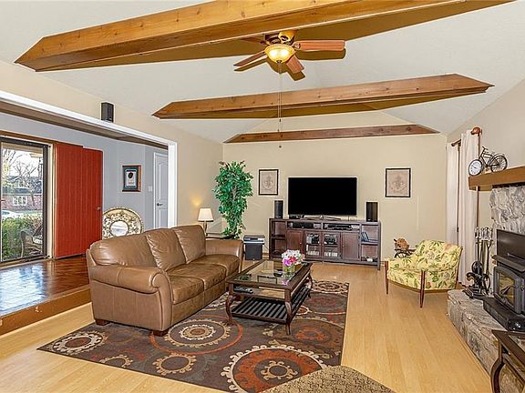 4th image of 13298 Highland Springs Dr