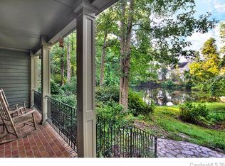 609 Sardis Rd, Charlotte, NC 28270