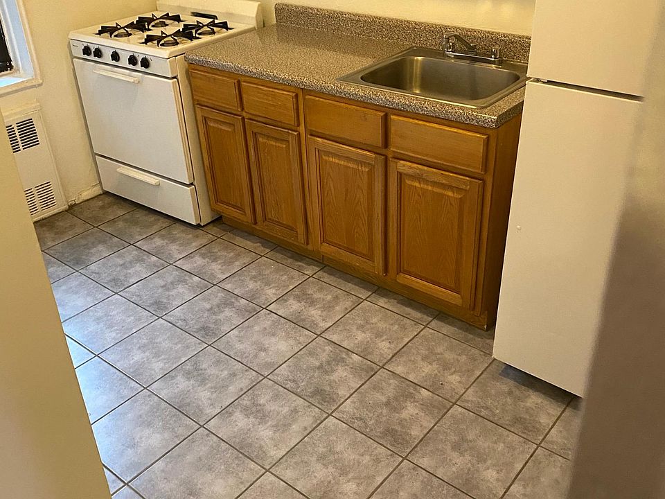 2nd image of 777 Mace Ave
