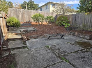719 The Alameda, El Granada, CA 94018