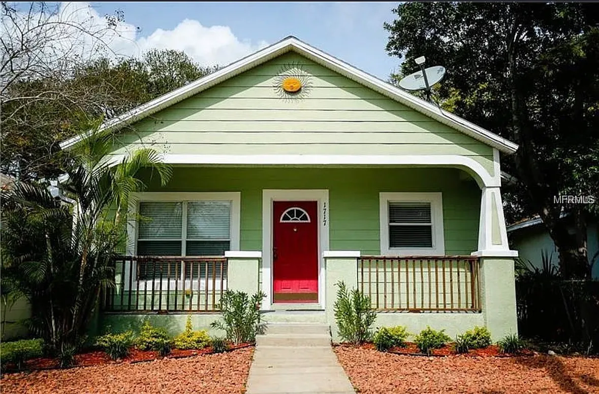 3 bed, 1215 sqft, $2,500 — Photo 1