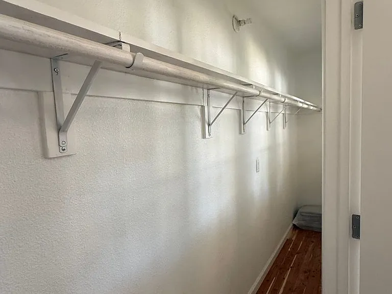 7389 Newcastle Ln — Photo 29