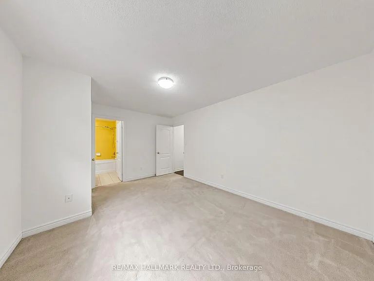 72 Middlecote Dr — Photo 43