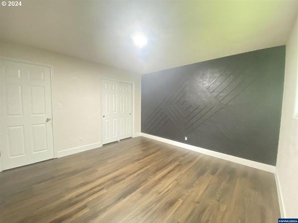 salem-oregon-48511426 picture