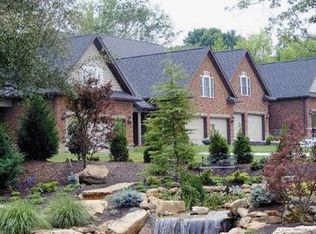 1945 Camden Dr, Maryville, TN 37803