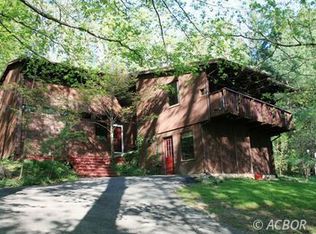 51 Madison Ave, Athens, OH 45701