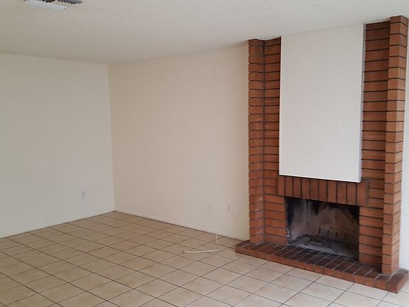 4th image of 4431 N 53rd Ln APT 1