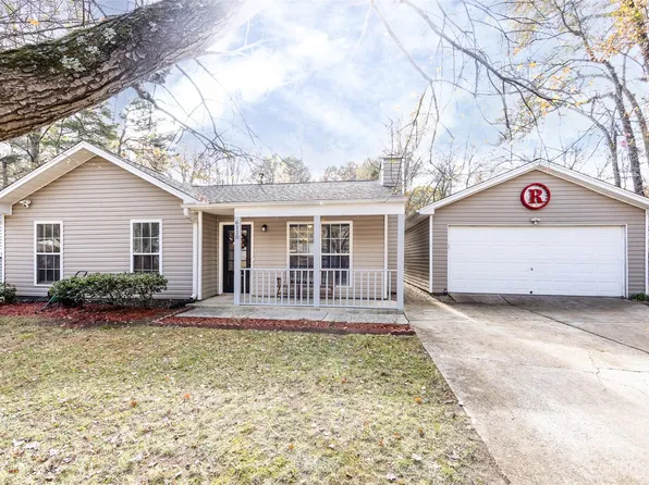 6110 Long Pine Dr, Charlotte, NC 28227