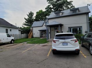 117 York St #2, Saint Catharines, ON L2R6E5