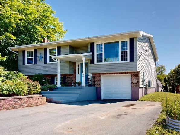80 Apple Tree Ln, Kentville, NS B4N 3Y6