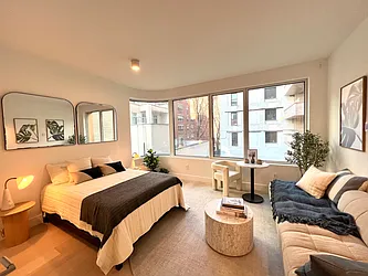 Rented by MaxInvest Real Estate, Inc.