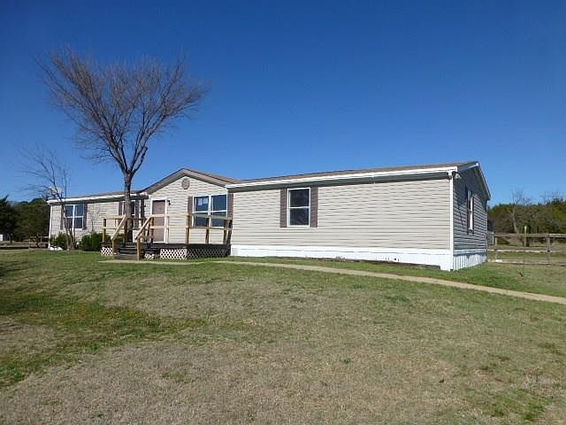 1st image of 328 Kelly Brook Cir