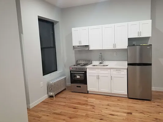 Rented by Bruma Realty LLC | media 8