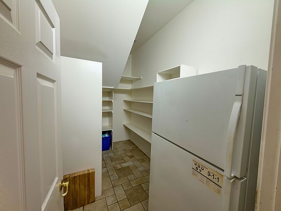 5th image of 702 Pintail Ct