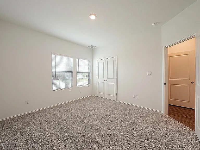 932 Mallow Rd — Photo 10