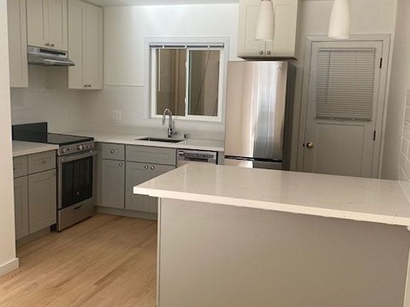 3rd image of 1386 Guerrero St APT 1
