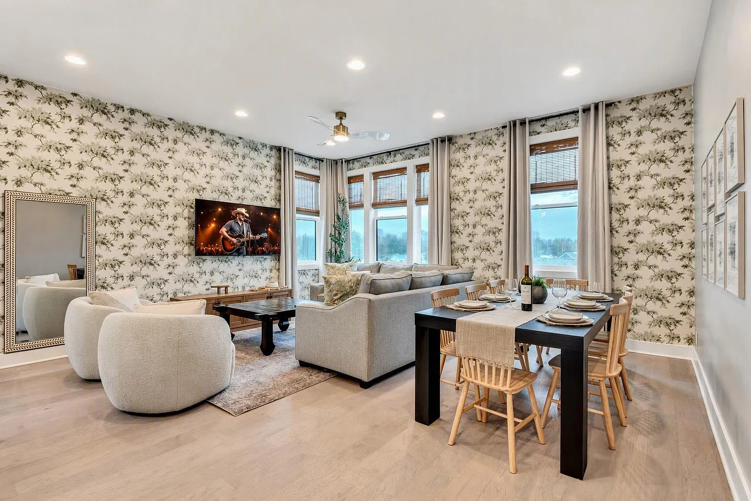 4 bed, 4.0 bath, 2260 sqft, $4,440 — Photo 1
