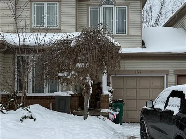 157 Shadow Wood Ct, Waterloo, ON N2K 3W4