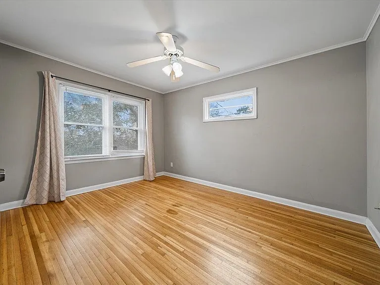 1073 Ivy Rd — Photo 20