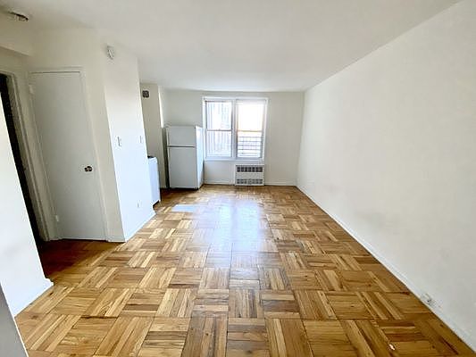 1st image of 75-10 Woodside Ave #5M