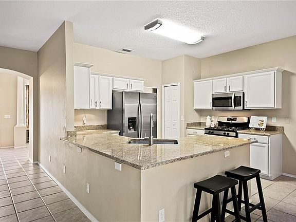 2nd image of 2958 Oak Hammock Ct