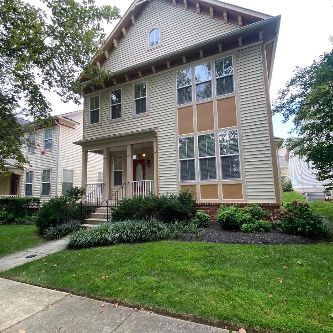 4 bed, 3.5 bath, 3316 sqft, $3,500 — Photo 3