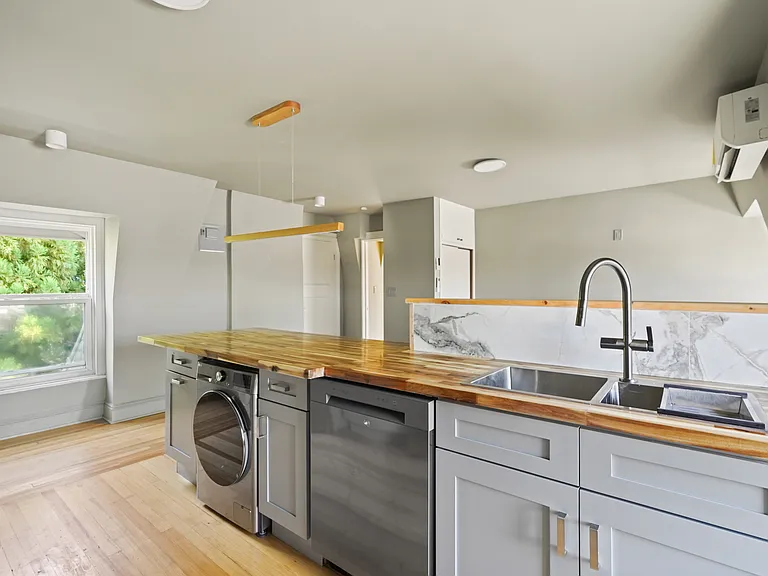 31 N Eckar St #3 — Photo 6