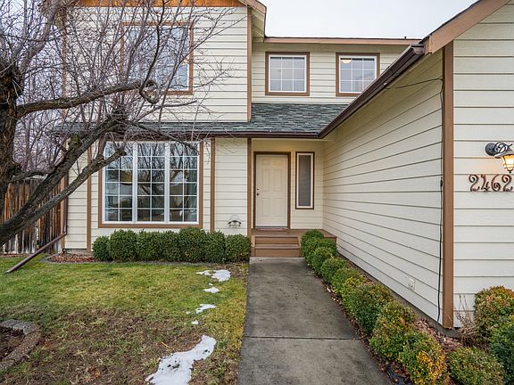 3rd image of 2462 Plateau Dr