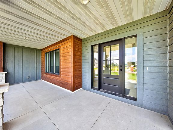 3rd image of 2762 Mayo Prairie Ln SW
