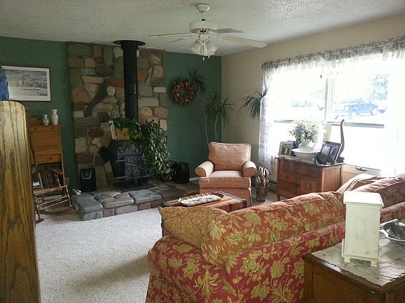 4th image of 435 E Hansen Ave