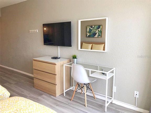 5th image of 219 S Atlantic Ave #428