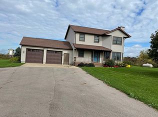 2555 Noble Rd, Williamston, MI 48895