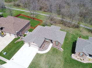 4637 Silo Hills Dr, Springfield, MO 65802