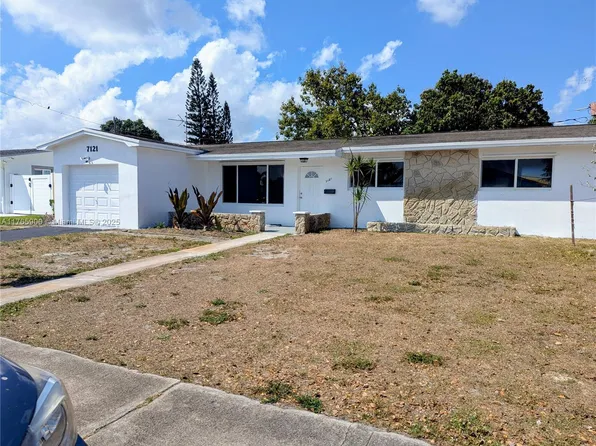7121 SW 6th St, Hollywood, FL 33023