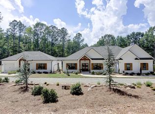 105 Spear Cir, Senoia, GA 30276