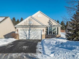 10924 Thone Rdg, Woodbury, MN 55129