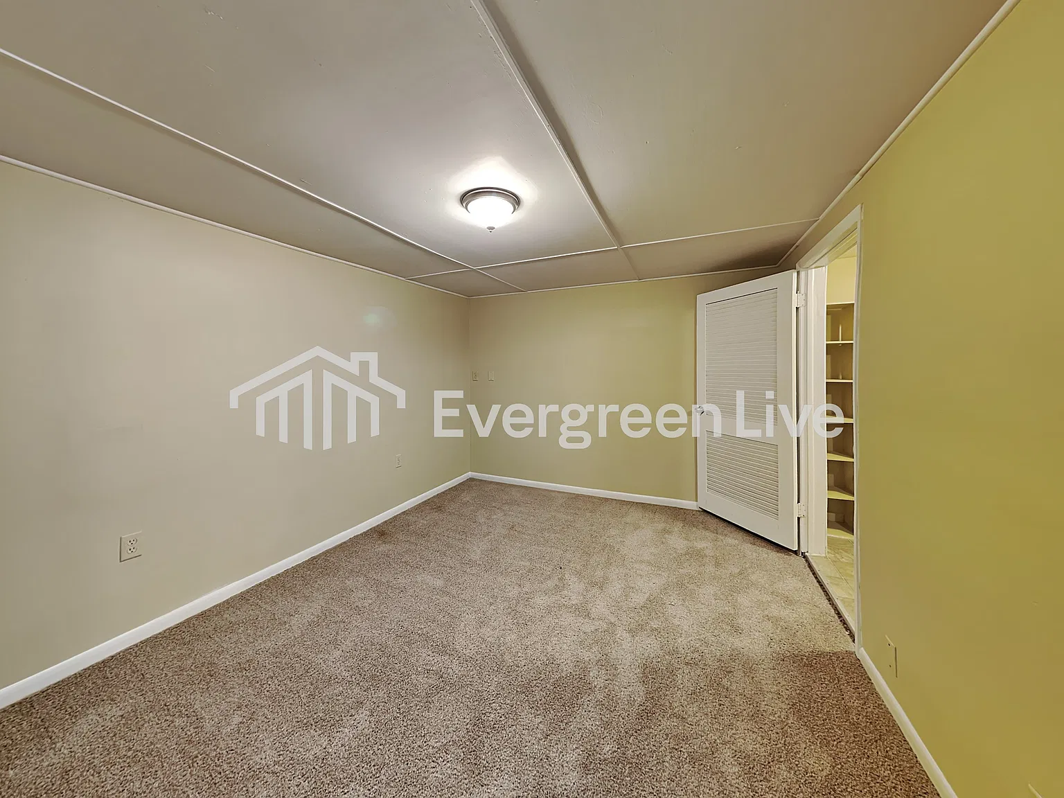 4 bed, 2.0 bath, 1462 sqft, $1,545 — Photo 4